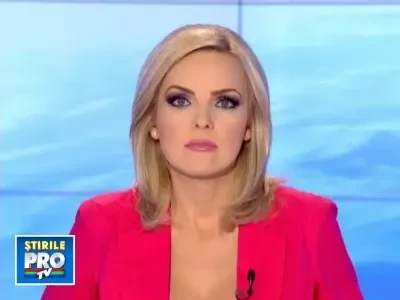 Sectanti hindusi au luat cu asalt o televiziune din India!