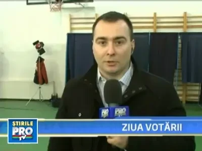 Oprescu, Basescu, Antonescu si Geoana, primii politicieni care au votat