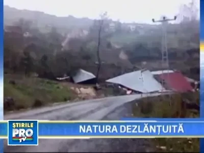Natura dezlantuita a luat patru vieti in Turcia
