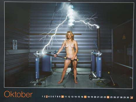 Calendar nud cu studenti din Germania!