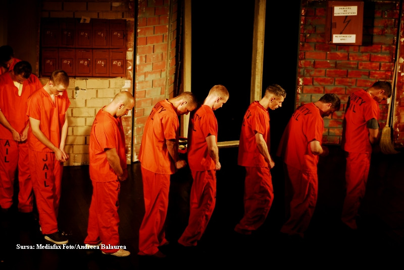 Piese de teatru puse in scena de detinuti, la Nottara!