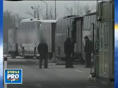 Le promit marea si sarea, apoi ii trateaza ca pe niste sclavi