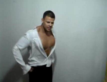 Cocalarul cu muschi este...bad! Michael Jackson "Bad"