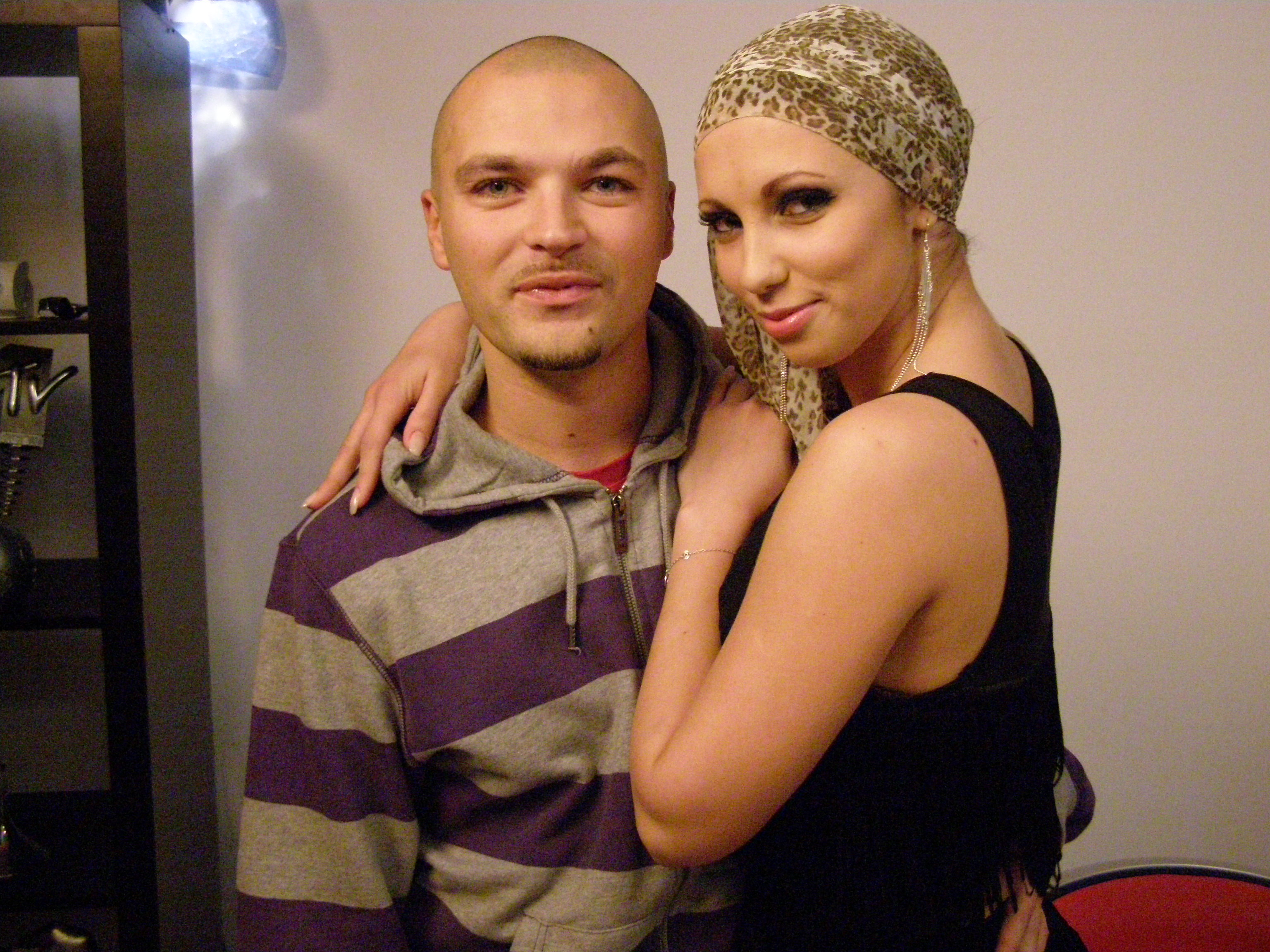 Puya, sedus in casa „Fete Suspecte”!