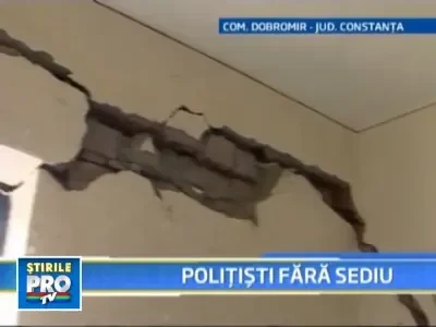 Sediile Politiei de la tara, in ruina din cauza crizei economice!
