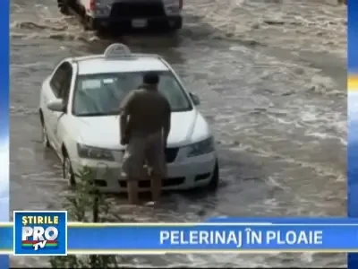 Pelerinaj inot la Mecca! Una dintre cele mai aride zone de pe glob,inundata