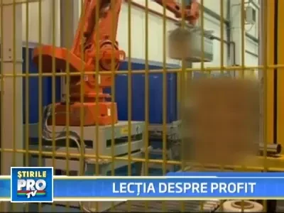 Strainii au 37% din economie, dar cu numai 17% din salariati