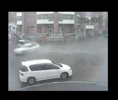 NO COMMENT! Accidente incredibile: uite ce poate face teribilismul la volan