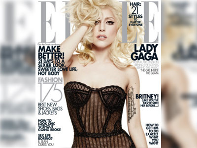 Lady GaGa s-a saturat sa se pipaie in clipuri!