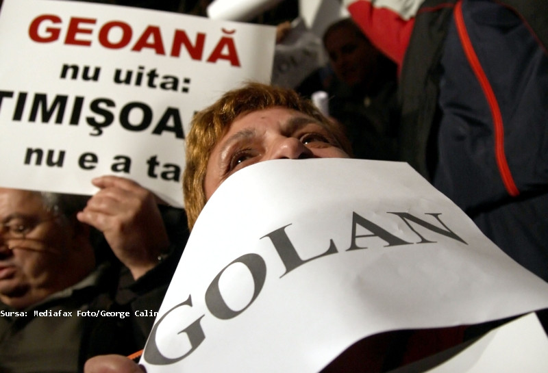 Protest anti-Geoana in Piata Universitatii