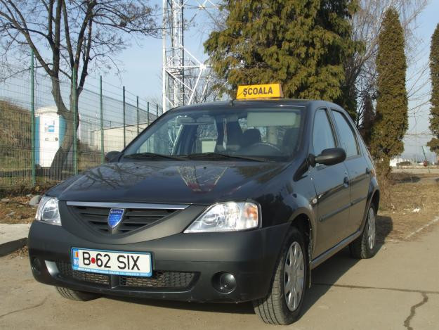 Cu spaga la instructor intra la examenul auto cu doar cateva ore de sofat!