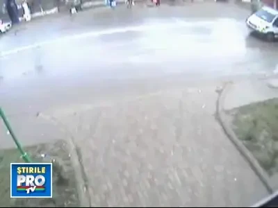 Bataie cu pietre, bate si sabii! Taximetristi pirati vs taximetristi legali