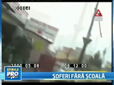 Cu spaga la instructor intra la examenul auto cu doar cateva ore de sofat!