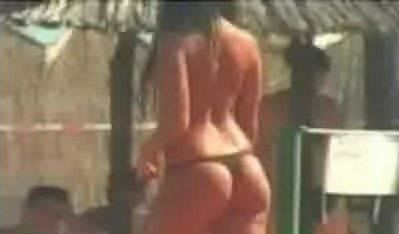 Sexy Iulia se ia la tranta cu familia fotbalistului Cristi Tanase