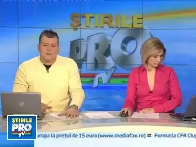 A scapat cu viata dupa ce a intrat cu masina intr-un convoi de camioane