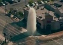 Fantana arteziana in asfaltul din centrul Budapestei! S-a spart o conducta