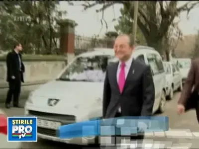 Minoritatile, dispuse sa discute cu Boc despre formarea Guvernului