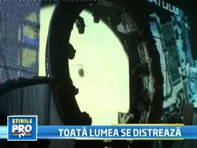 "Toata lumea danseaza, toata lumea se distreaza", cu Stefan Banica Jr.!