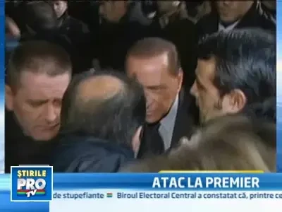 Silvio Berlusconi, plin de sange! Are nasul spart si doi dinti rupti!