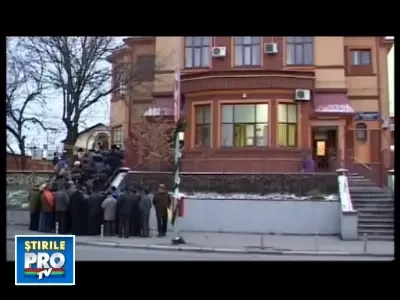 Imbulzeala la varsta a treia din cauza unui zvon! Voiau bilete de tratament