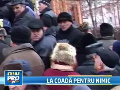 S-a zvonit ca se dau bilete la tratament! Pensionarii au iesit la...lupta