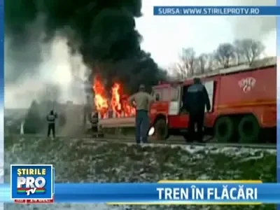 Tren de navetisti, in flacari, la Suceava!