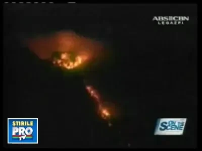 Alerta in Filipine! Vezi in imagini eruptia vulcanului Mayon