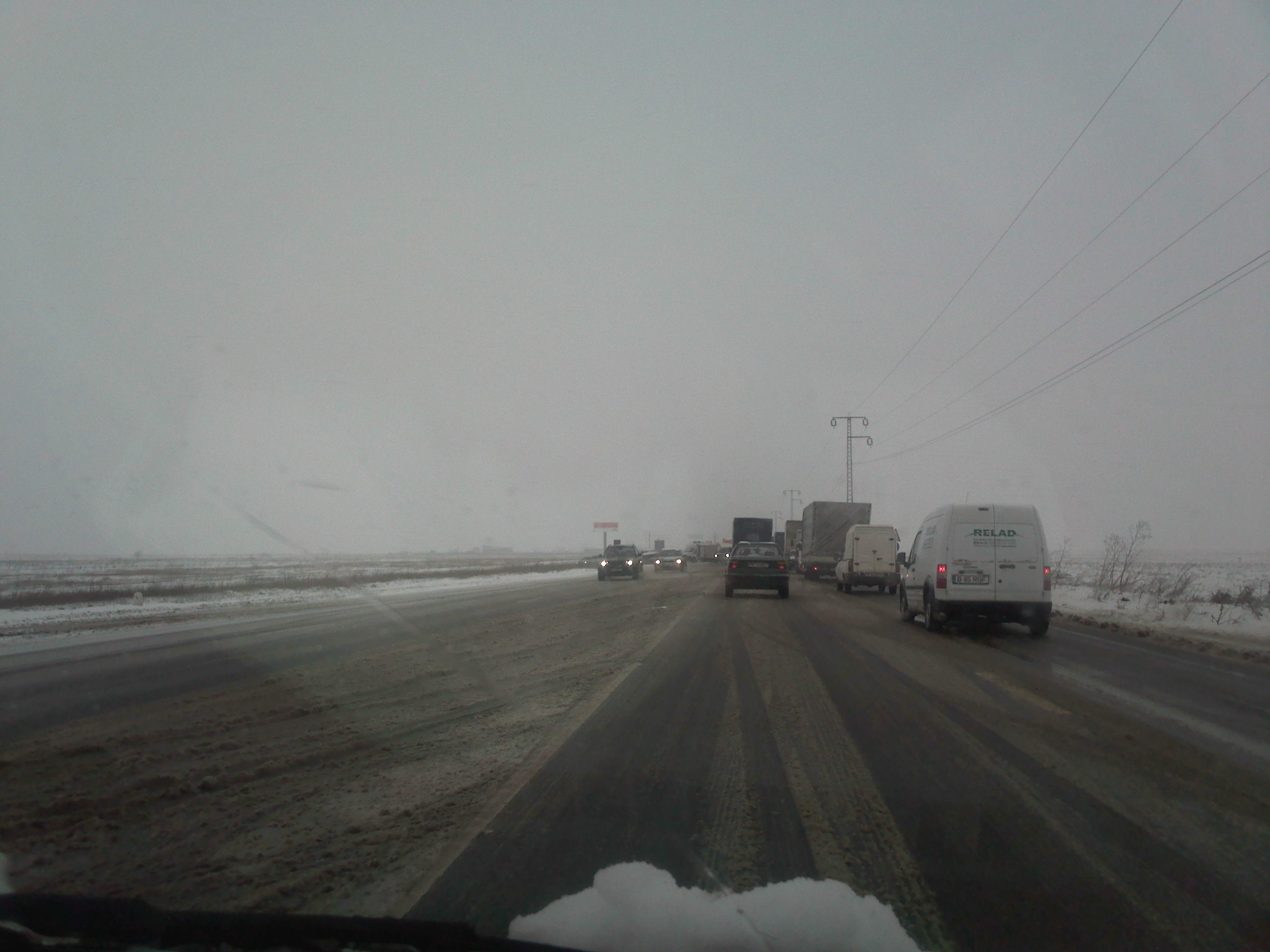 Ninsoarea, cosmarul celor care s-au incumetat pe drumurile tarii