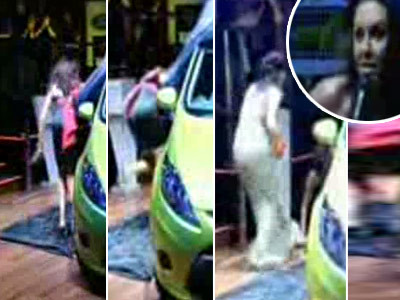 Cazatura cu stil si gratie la prezentarea unei masini! VIDEO