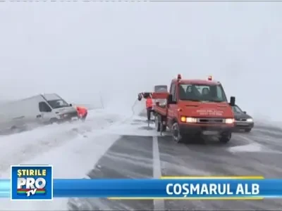 SOS din zapada: sute de soferi blocati in trafic!