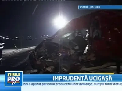 Imprudenta la volan, fatala pentru un sofer de microbuz! Un pasager ranit!