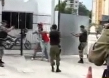 IMAGINI SOCANTE! Schimb mortal de focuri, intre politisti si un bandit!