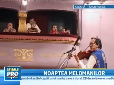 Muzica tiganeasca + colinde = reteta de succes la Targu Mures