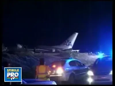 Un avion al American Airlines s-a prabusit si s-a rupt in doua