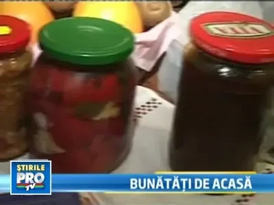 Tone de carnati si sarmale trimise romanilor care muncesc in strainatate