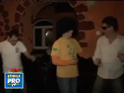 Fie criza cat de rea, patronii tot au organizat petreceri de sfarsit de an