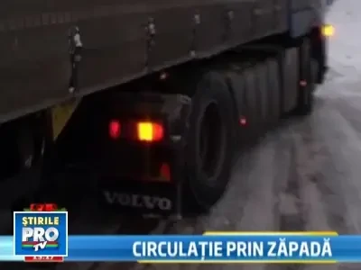 Se circula cu dificultate in Pasul Gutai, in judetul Maramures