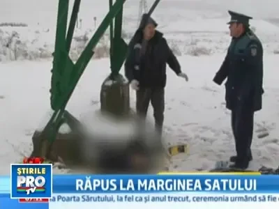 Moarte suspecta in judetul Iasi. Un batran, gasit mort la marginea unui sat
