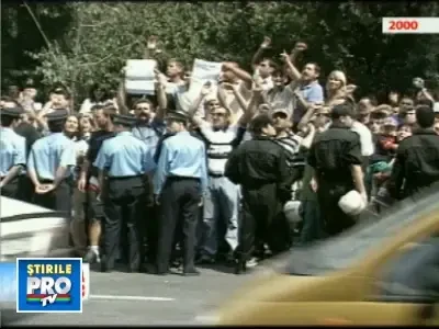 Romania, te iubesc! 2000- 2003: Fara vize