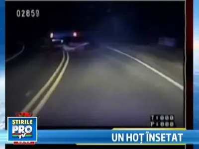 A legat automatul de bauturi racoritoare de camioneta si a fugit cu el!