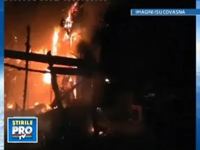 Un incendiu le-a mistuit casa, in timp ce se aflau in vacanta