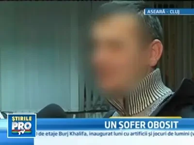 A urcat beat la volan, a accidentat o femeie, apoi a muscat un politist