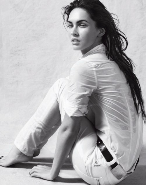 Megan Fox i-a luat banii (si chilotii) Victoriei Beckham!