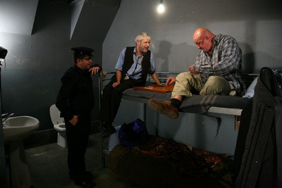 State de Romania ajunge dupa gratii