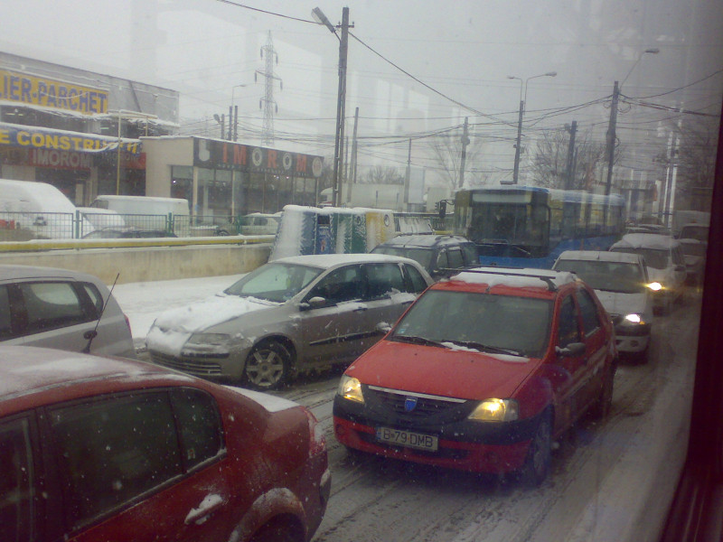 Broker: Tariful de prima la politele RCA va stagna sau va creste cu cel mult 5% in acest an