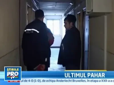 Obiceiul de a invita la baut oameni ai strazii i-a adus sfarsitul!