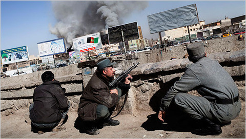 NATO reia aprovizionarea trupelor din Afganistan