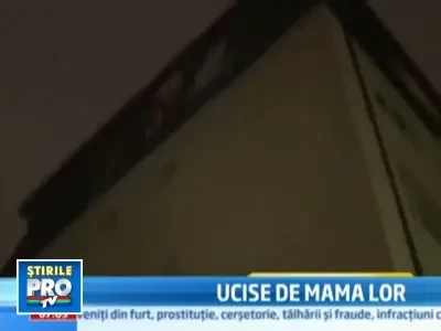 Le-a taiat gaturile fetitelor de 5 si 9 ani, apoi a sarit de la balcon!