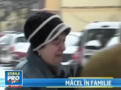 Le-a taiat gaturile fetitelor de 5 si 9 ani, apoi a sarit de la balcon!