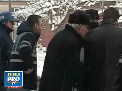 Un paznic din Craiova, gasit mort intr-un canal plin cu apa